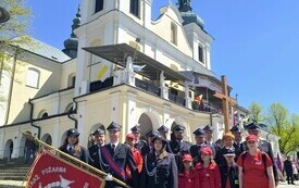 Modlitwa i służba &ndash; strażacy u Matki Bożej Kalwaryjskiej 2