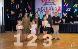 V Gminny Konkurs Taneczny w Zadąbrowiu 51