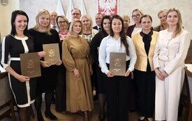 Uroczyste wręczenie akt&oacute;w nadania stopnia nauczyciela mianowanego w Gminie Orły 1